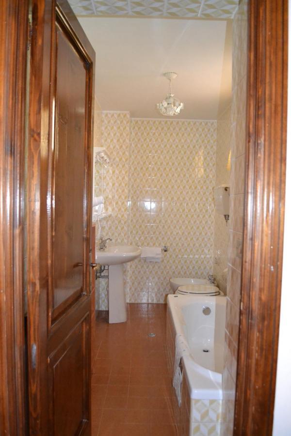 Hotel Roma Скано Екстериор снимка